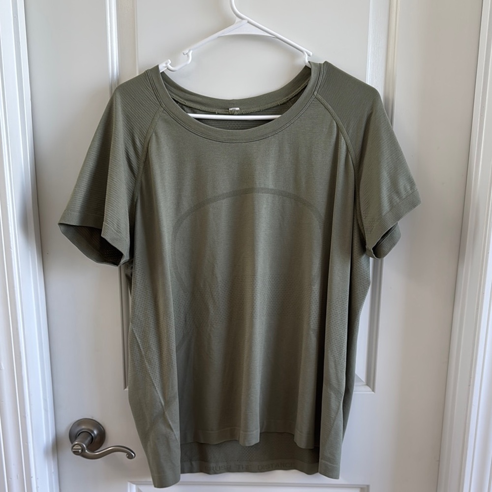 Lululemon swiftly short sleeve 2.0 *race length Rosemary Green